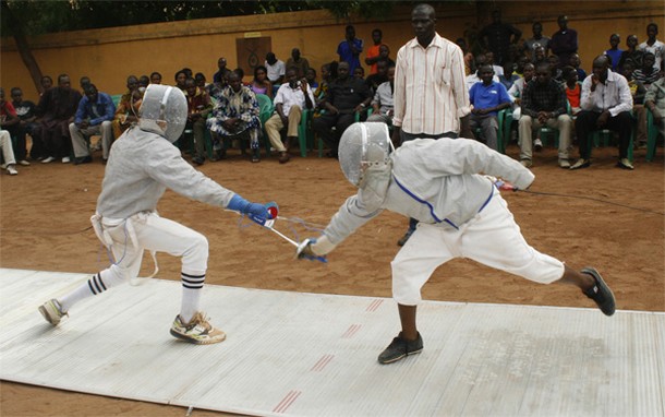 13ème édition de la Coupe du Mali d’Escrime : Alima Dembélé de l’USFAS et Gaoussou Coulibaly n°1 d’ECO sur le podium