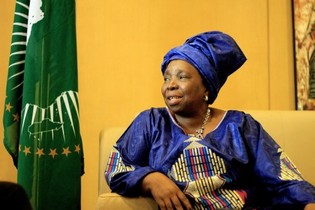 Afrique du Sud : l’ambition présidentielle de Mme Dlamini-Zuma va-t-elle faire exploser l’ANC ?