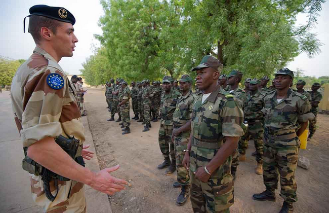 Renforcement de capacités : Des attachés de presse et cameramen de l’armée formés