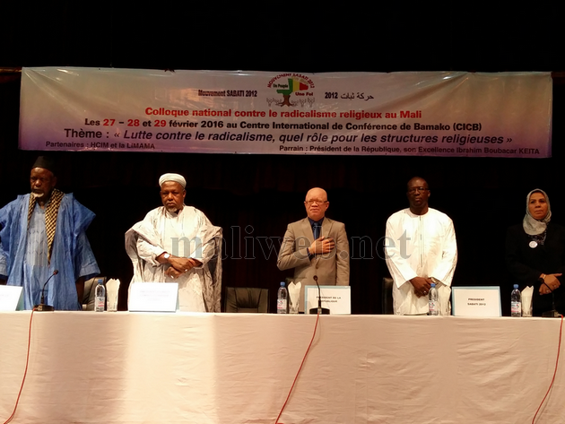 Mahmoud Dicko à l’ouverture du colloque national sur le radicalisme religieux : « C’est tout le monde qui est devenu radical dans ces derniers temps ! »