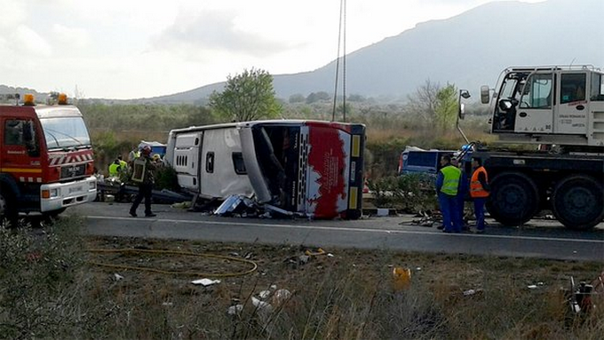 Espagne: Quatorze morts dans l'accident d'un autocar transportant des étudiants étrangers