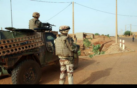 Les commandos maliens, appuyés par Barkhane, traquent les groupes armés terroristes dans le centre du Mali