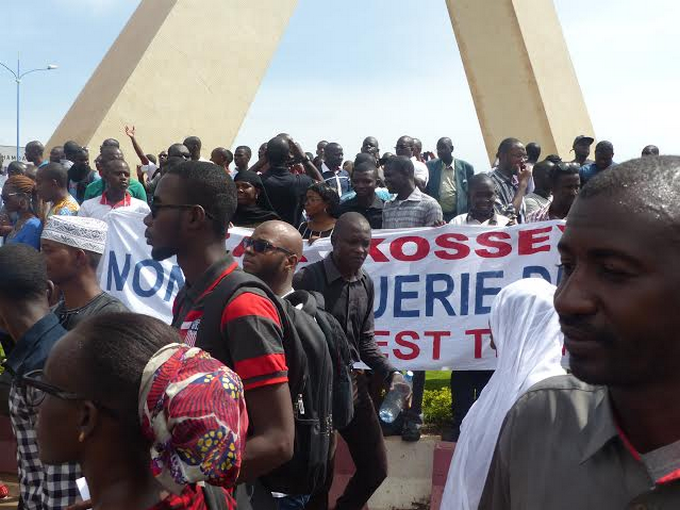 Manifestation-sit-in-grève :  Le régime face à la colère populaire