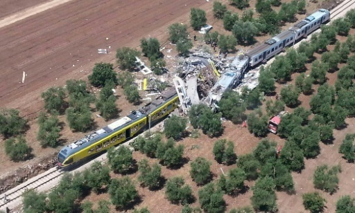 Italie : dix morts dans une collision de trains