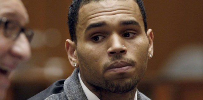 USA: le chanteur Chris Brown relâché contre une caution de 250.000 dollars