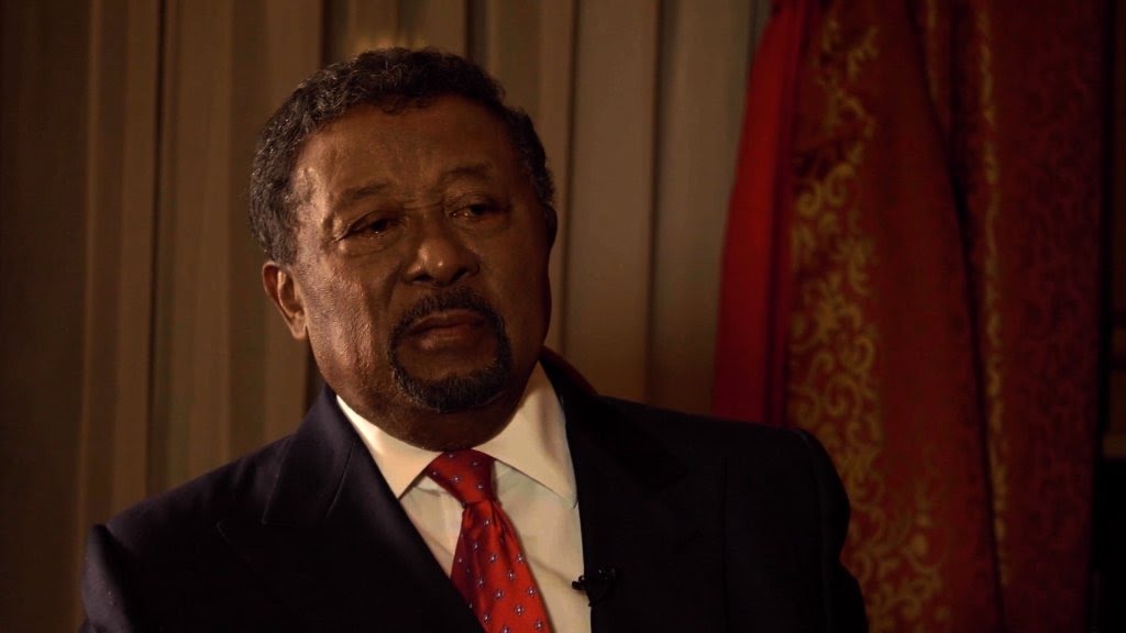 Gabon: en l'absence de Bongo, un mouvement veut Jean Ping à la tête de l'Etat