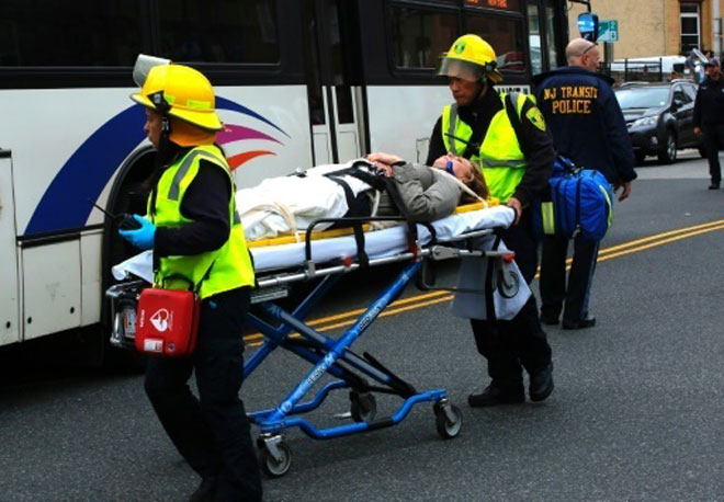 USA: une centaine de blessés dans un accident de train près de New York