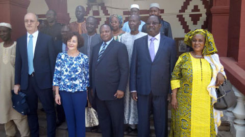 Préparatifs du sommet Afrique-France: l’ambassadeur de France à la mairie du district