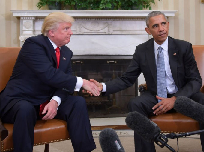 La transition entre Obama et Trump tourne à la guerre froide