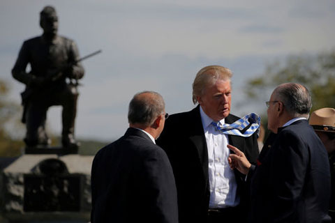 Trump se cherche une posture de transition