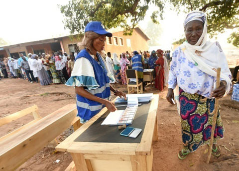 Ghana: premier tour de la présidentielle sur fond de tensions