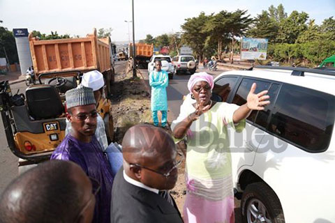 Visite inopinée du ministre de l'équipement et des transports sur certains chantiers routiers de Bamako :  Les vérités de Mme le Ministre Traoré Seynabou  Diop  aux entreprises