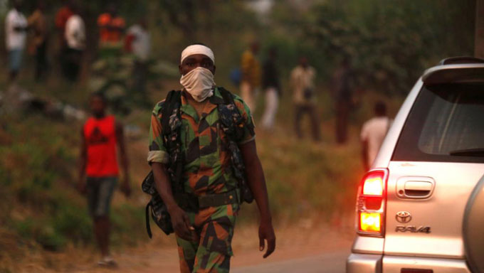 Côte d'Ivoire: les soldats mutins appelés à rentrer dans les casernes