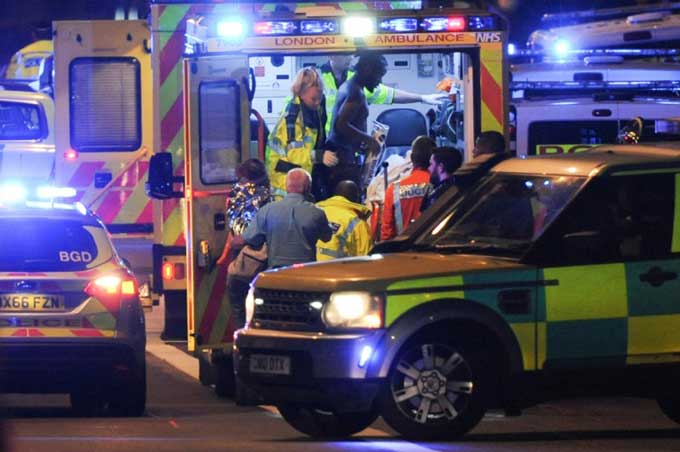 Attentat de Londres: six morts, trois assaillants abattus (police)