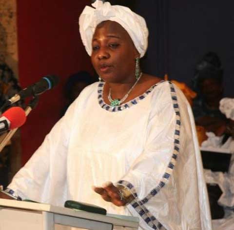 Tournée de prise de contact avec les femmes de Bamako : La ministre Oumou Touré prêche la paix à Lafiabougou et Banconi