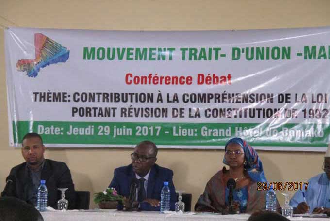 Projet de révision constitutionnelle : Le Mouvement Trait d’union-Mali met face à face partisans du « OUI» et du «NON»