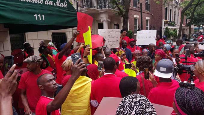 Les Maliens des Etats-Unis manifestent contre le Référendum