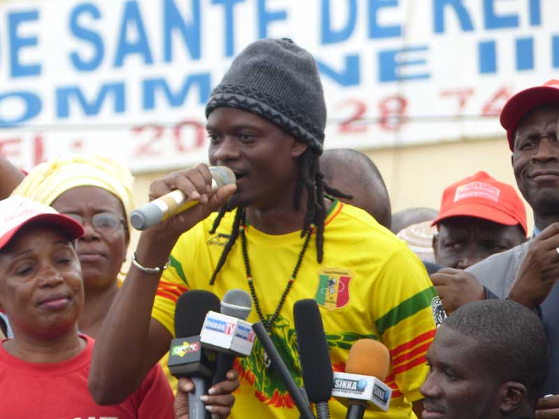 L’artiste Master Soumi désormais sur pied de guerre:  « Toute personne qui s’attaquera aux principes de la démocratie, me trouvera sur son chemin ! »