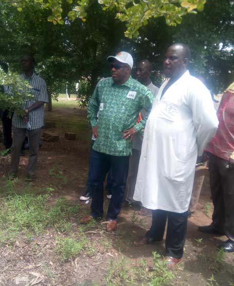 Visite de structures sanitaires : Pr.  Samba. O. Sow au cœur des structures de santé