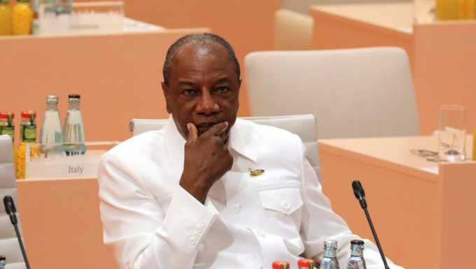 Révision constitutionnelle pour un troisième mandat en Guinée :  Alpha Condé, du héros, va-t-il finir en canaille ?