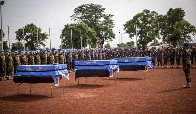 Hommage solennel aux trois Casques bleus du Bangladesh tués dans la région de Gao