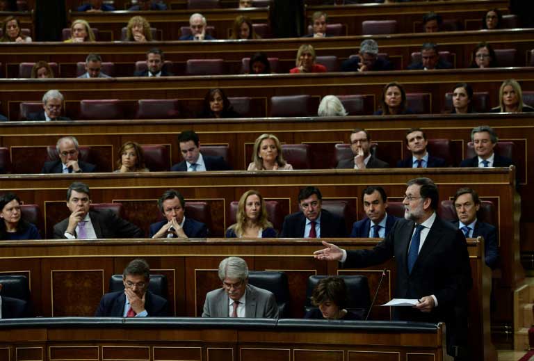 Espagne: prendre le contrôle de la Catalogne, "seule réponse possible", selon Rajoy