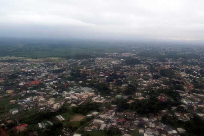 Gabon: 2 Danois blessés au cri d'"Allah Akbar" à Libreville