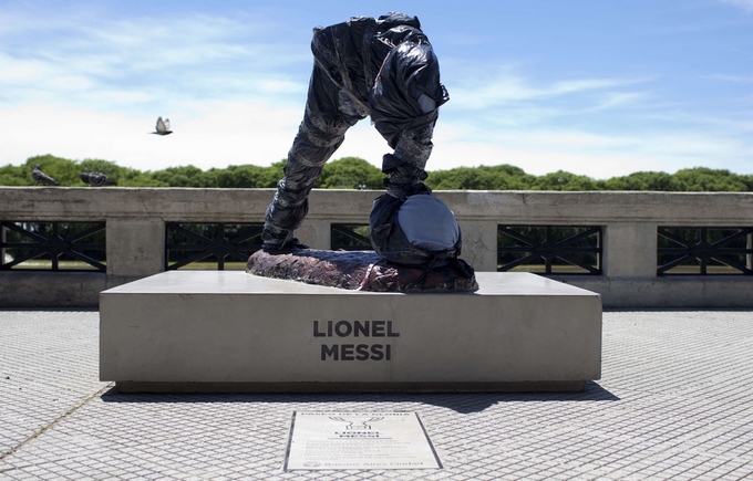 Sacrilège: La statue de Lionel Messi a (encore) été vandalisée à Buenos Aires