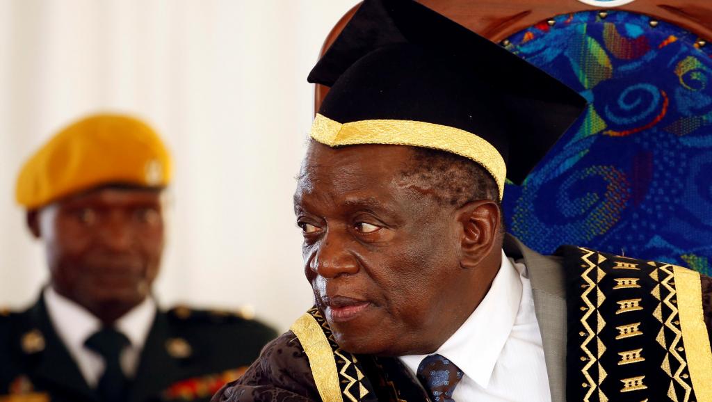 Zimbabwe: à peine nommés deux ministres déjà limogés par Mnangagwa