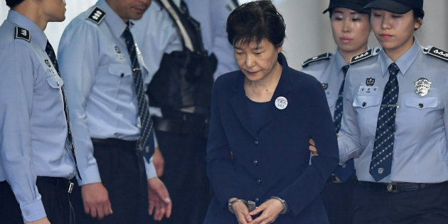 Park Geun-hye, l'ex-présidente sud-coréenne condamnée à 24 ans de prison pour corruption