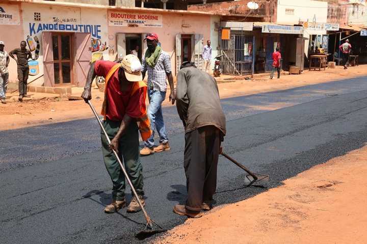 Résiliation des marchés des travaux d’entretien routier des entreprises : l’OPECOM promet de combattre « toute manœuvre visant à résilier les marchés de ses entreprises, en violation de la Loi »