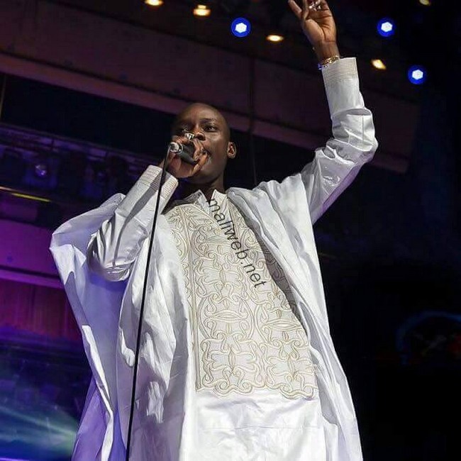 L'artiste Sidiki Diabaté donne de la voix pour la paix au Mali