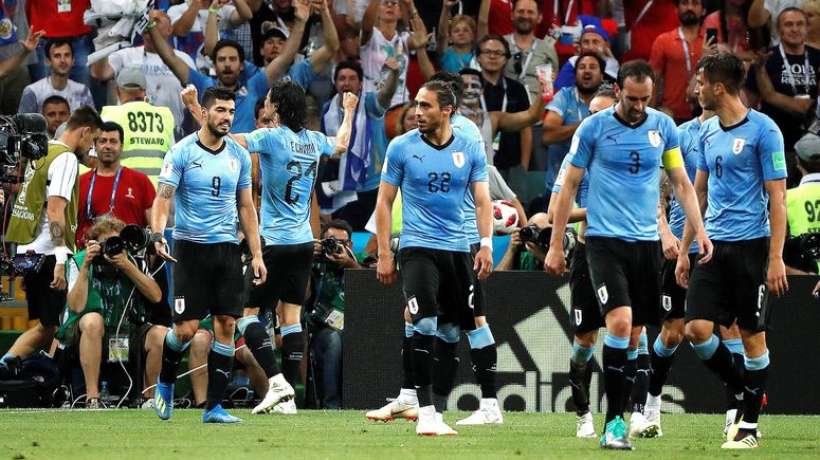 Cavani fait son show, le Portugal et Ronaldo éliminés