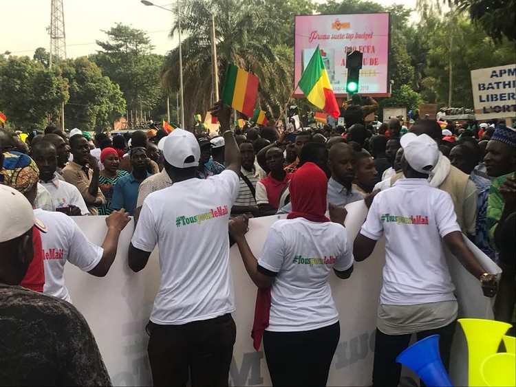 Les premières images de la marche de l'opposition, ce matin