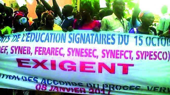 La grève des 120 heures des syndicats de l’éducation du 15 octobre : Inquiétude des élèves et parents d’élèves.