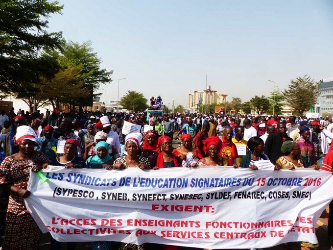 Marche des enseignants :  Les syndicats exigent la satisfaction de leurs revendications