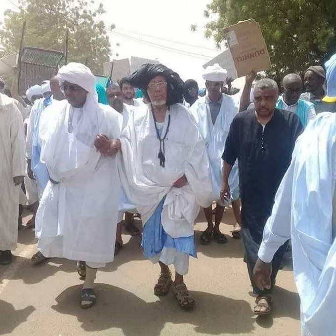 Le Chérif à la tête de la marche de Nioro du Sahel