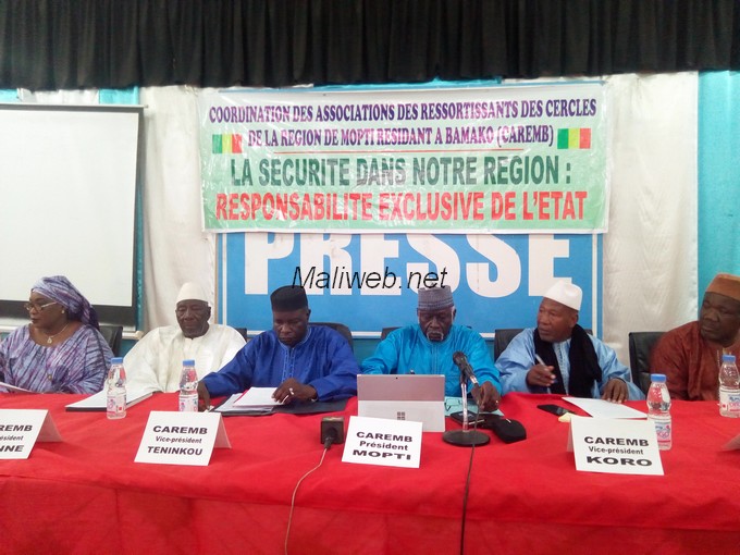 Coordination des Associations des Ressortissants des Cercles de la Région de Mopti résidant à Bamako (CAREMB) :  S’oppose à l’ethnicisation du conflit et à la division des populations du Centre du Mali et appelle pour un sursaut national et l’union sacrée des patriotes.