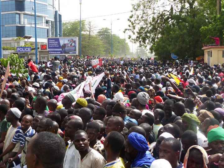 Manifestation populaire :  Après la mosquée et le Stade, l'Imam Dicko descend dans la  rue