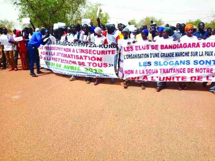 Mali: manifestations pour réclamer le retour de la sécurité en pays dogon