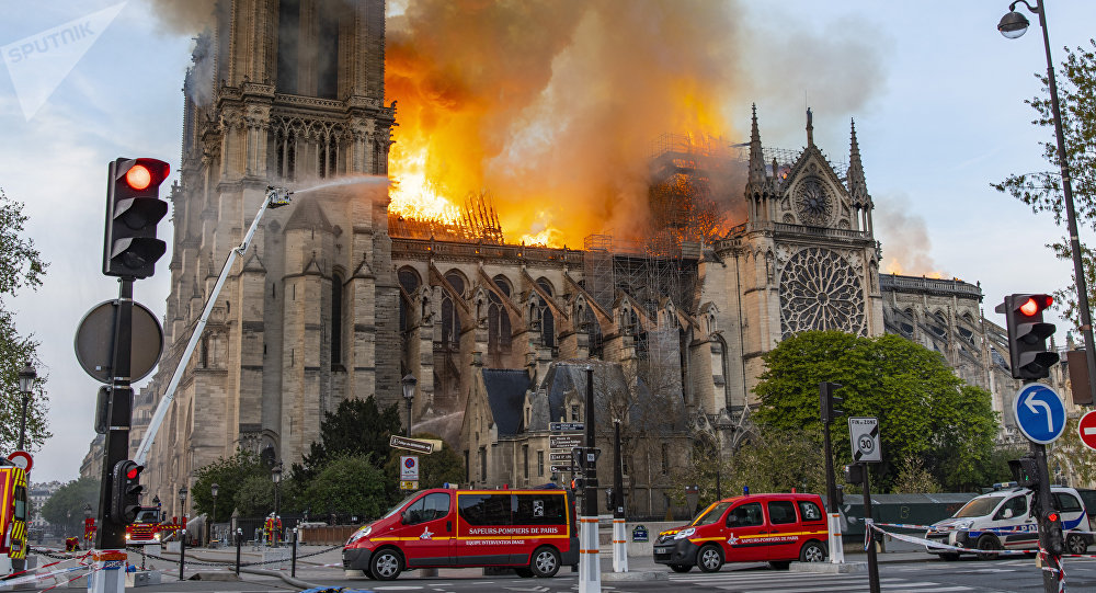 La justice dévoile les pistes envisagées pour expliquer l'incendie à Notre-Dame