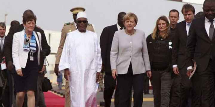 Mali-Allemagne : Angela Merkel attendue demain à Gao pour une visite aux troupes Allemandes de la MINUSMA