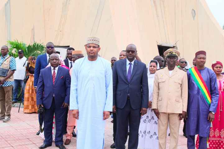 Journée de l’Unité africaine : Le premier ministre rend hommage aux pères de l’indépendance