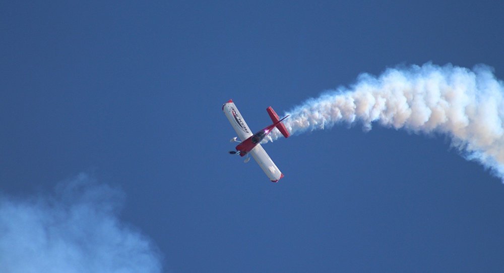 Seul au manche d’un avion, il reste inconscient pendant 40 minutes