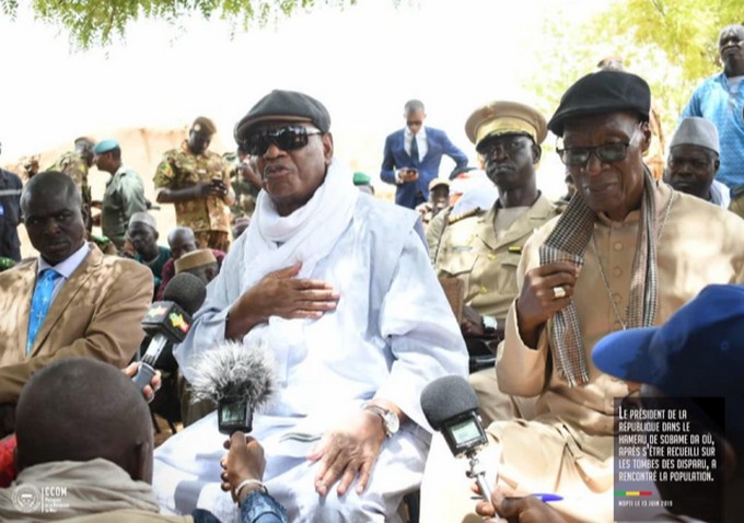 La visite d'Ibk prise en otage par les Dozos et boudée par les maires de Bandiagara