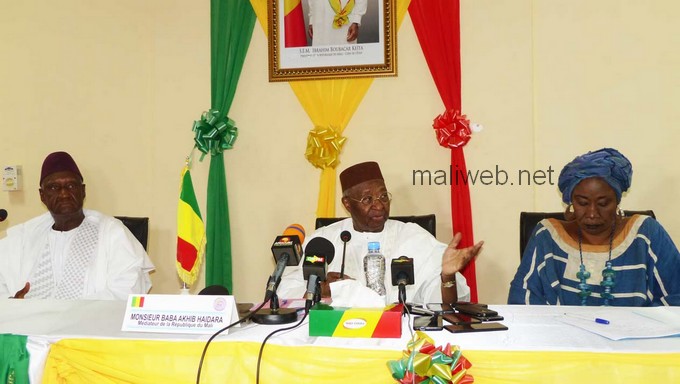 Baba Akhib Haïdara, membre du Triumvirat: «le  Dialogue politique Inclusif vise  à répondre aux nouveaux défis auxquels notre pays est confronté »