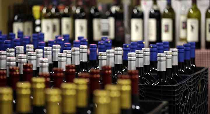 Trump menace les Français de taxes sur les vins «comme ils n'en ont jamais vues»