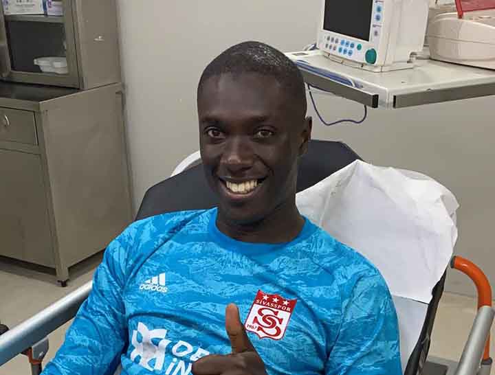 Sivasspor : Mamadou Samassa victime d’un malaise et évacué en ambulance