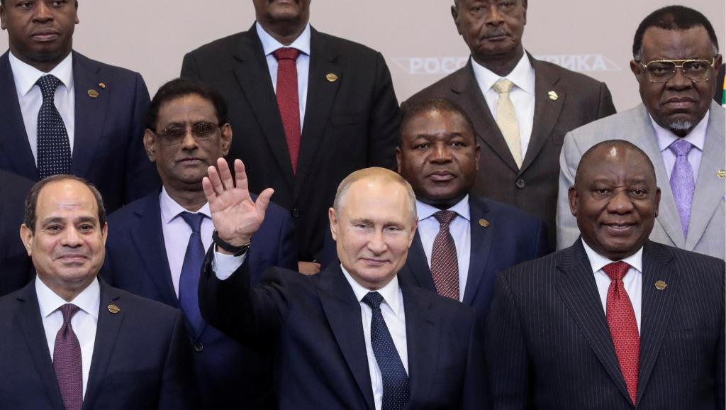 Sotchi: Poutine se félicite de la «nouvelle page» ouverte avec l'Afrique