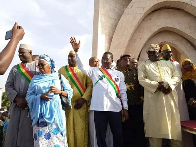 L’opposition malienne manifeste pour que l’armée ait de meilleurs moyens